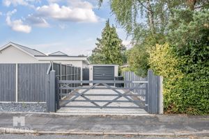 Gated Driveway - click for photo gallery